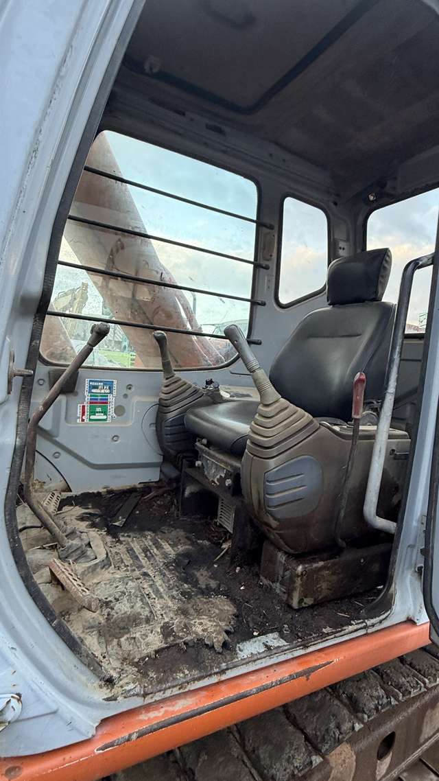 HITACHI EX60-5 ★ Excavator ★ G+Pad, Slope BKT, w/Standard Bucket