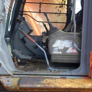 HITACHI ZX225USRLCK ★ Excavator ★ G, 3sec. Demolition Front, Pipings, A/C, w/o Attachments - Image 24