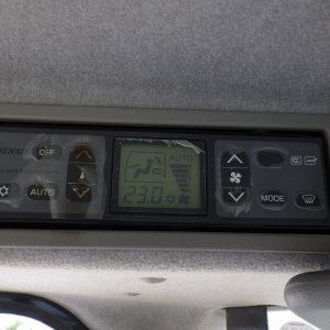 KCM 70Z7 ★ Loader(Crawled/Wheeled) ★ CAB, BKT, A/C - Image 19
