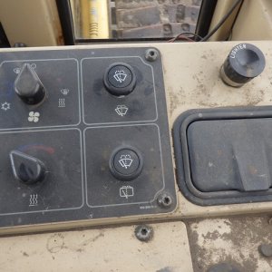 CAT D3C ★ Bulldozer ★ 630LGP, CAB, PAT Dozer, A/C - Image 18