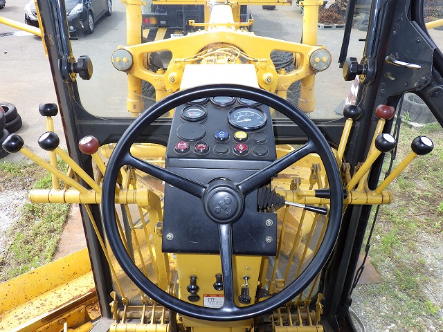 KOMATSU GD705A-4AE ★ Road Equipment ★ CAB, Blade(4,010mm), 81,075km