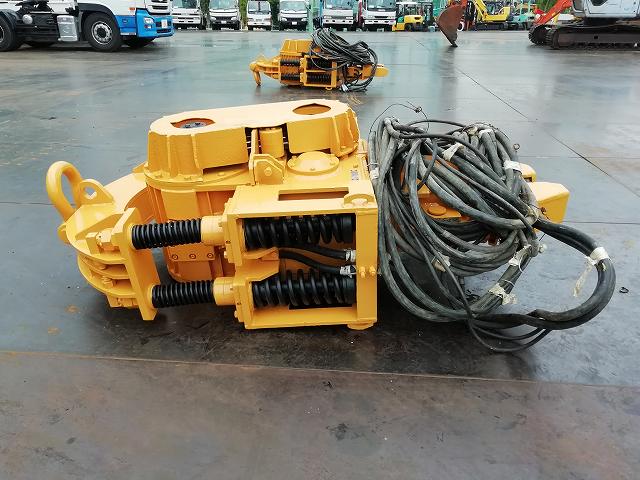TOMEN KM2-1000E ★ Parts & Attachment ★ Electric Vibro Hammer, Serial Number Unknown