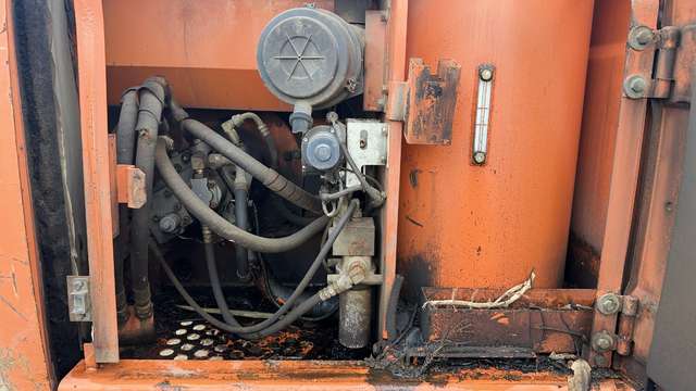HITACHI EX60-5 ★ Excavator ★ G+Pad, Slope BKT, w/Standard Bucket