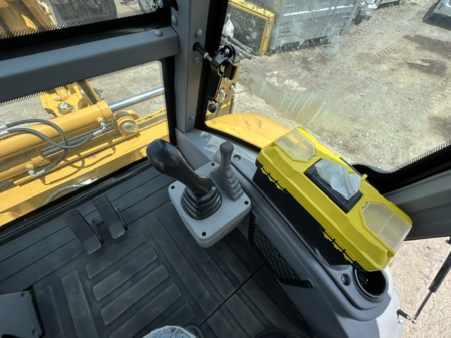 MASSIVE 3CX ★ Loader(Crawled/Wheeled) ★ Backhoe loader, CAB, Piping, Slide Arm, A/C, w/Breaker