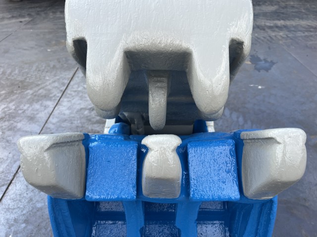OKADA OSC-82MV ★ Parts & Attachment ★ Secondaly Crusher, w/Magnet(24V), Pin 370mm/110mm