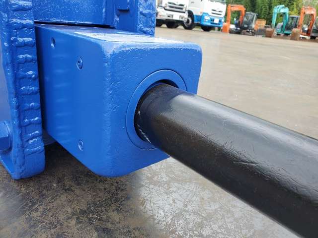OKADA OUB-305 ★ Parts & Attachment ★ for 0.25m3, Pin diameter 50mm, Width 200mm