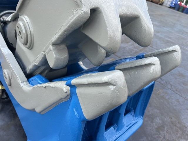 OKADA OSC-82MV ★ Parts & Attachment ★ Secondaly Crusher, w/Magnet(24V), Pin 370mm/110mm