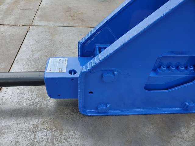 OKADA OUB-305 ★ Parts & Attachment ★ for 0.25m3, Pin diameter 50mm, Width 200mm