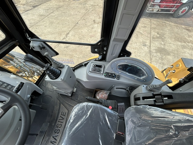 MASSIVE 3CX ★ Loader(Crawled/Wheeled) ★ Backhoe loader, CAB, Piping, Slide Arm, A/C, w/Breaker