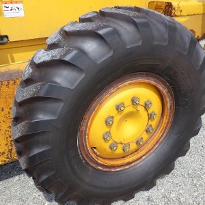 KOMATSU GD705A-4AE ★ Road Equipment ★ CAB, Blade(4,010mm), 81,075km - Image 32