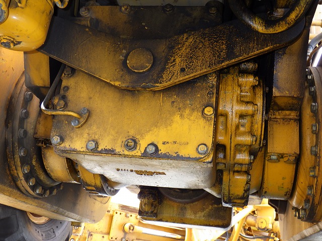KOMATSU GD705A-4AE ★ Road Equipment ★ CAB, Blade(4,010mm), 81,075km