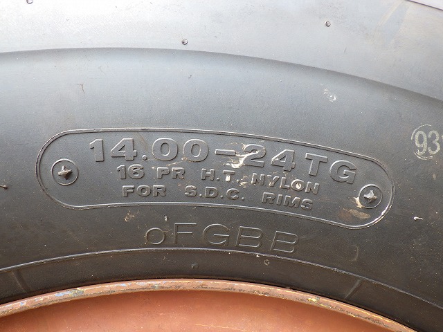 MITSUBISHI MG430E ★ Road Equipment ★ CAB, Scarifer, Blade(3,710mm), A/C, 48,800km