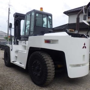 MITSUBISHI JDS-F11D ★ Forklift ★ 3.0m, Positioner, Side-Shift, CAB, A/C - Image 3