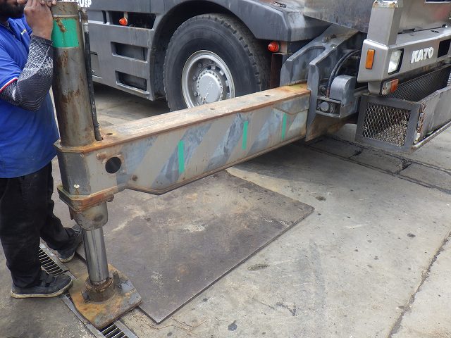 KATO KR-22H-2 ★ Crane ★ H-OUTRIGGER, HOOK: 22t, 4t, 58,531km, 抹消, 揚検休止