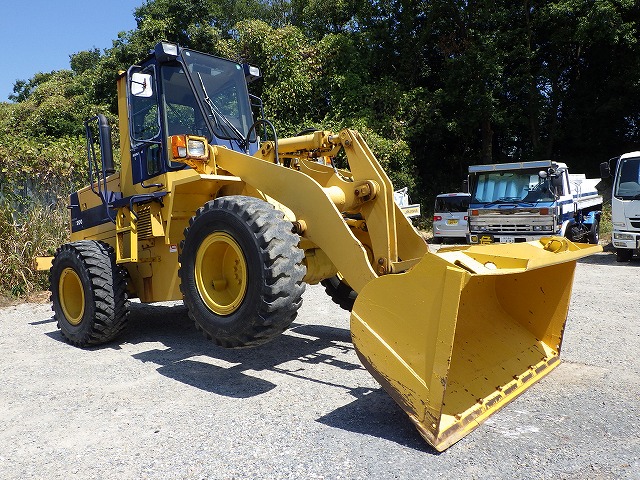 KOMATSU WA200-1 ★ Loader(Crawled/Wheeled) ★ CAB, BKT, Piping