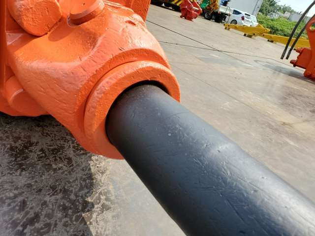 NPK H-7X ★ Parts & Attachment ★ for 0.45m3, Pin diameter 80mm, Width 315mm,