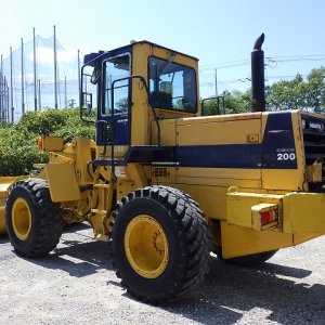 KOMATSU WA200-1 ★ Loader(Crawled/Wheeled) ★ CAB, BKT, Piping - Image 3