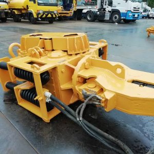 TOMEN KM2-1000E ★ Parts & Attachment ★ Electric Vibro Hammer, Serial Number Unknown - Image 3