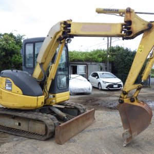 KOMATSU PC58UU-5 ★ Excavator ★ 400R, CAB, Blade, A/C - Image 4