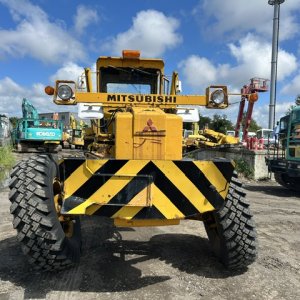 MITSUBISHI MG500-S ★ Road Equipment ★ Snow Motor Grader, CAB, Blade 4.0m, TAIN LAKE (粗面形成装置） - Image 6