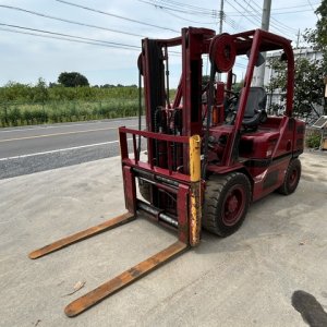 UNICARRIERS FHD30T5 ★ Forklift ★ 3.0m, 2stage Full-Free, Positioner - Image 1