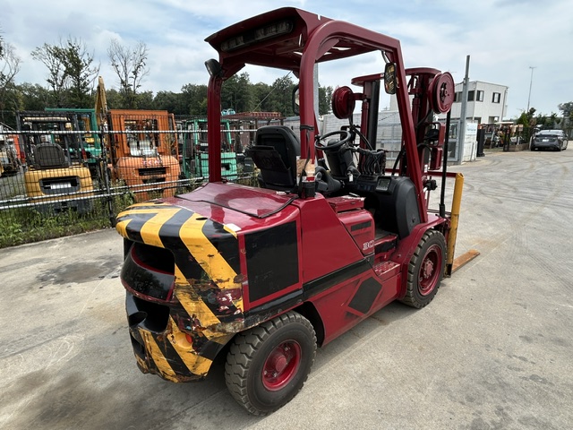 UNICARRIERS FHD30T5 ★ Forklift ★ 3.0m, 2stage Full-Free, Positioner