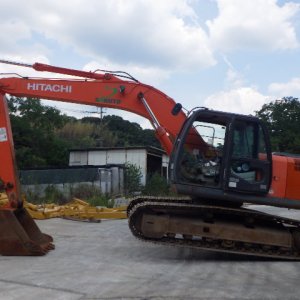 HITACHI ZX200-3 ★ Excavator ★ G, M/L, A/C - Image 7