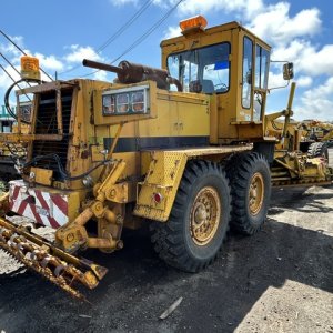 MITSUBISHI MG500-S ★ Road Equipment ★ Snow Motor Grader, CAB, Blade 4.0m, TAIN LAKE (粗面形成装置） - Image 5