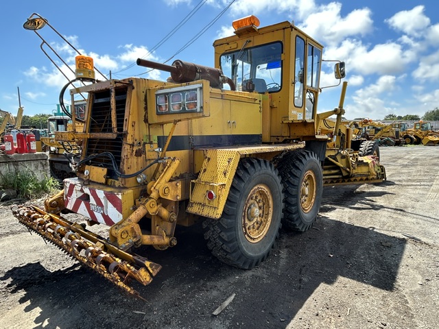 MITSUBISHI MG500-S ★ Road Equipment ★ Snow Motor Grader, CAB, Blade 4.0m, TAIN LAKE (粗面形成装置）