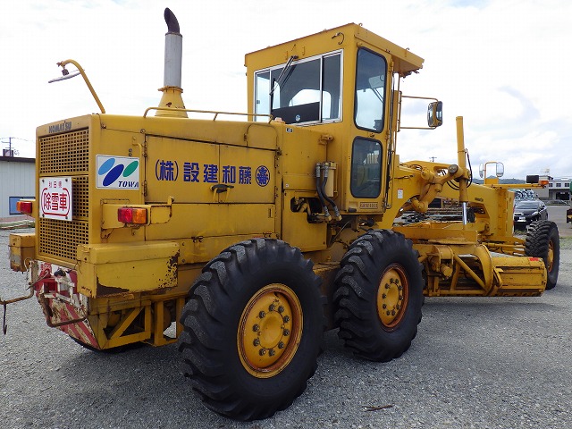 KOMATSU GD705A-4AE ★ Road Equipment ★ CAB, Blade(4,010mm), 81,075km