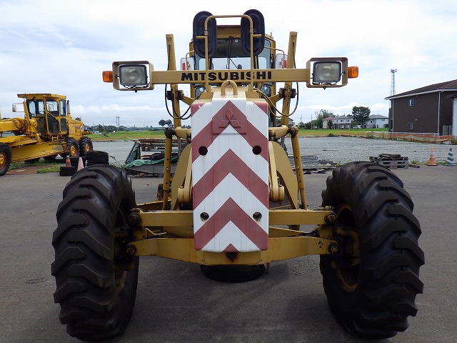 MITSUBISHI MG430E ★ Road Equipment ★ CAB, Scarifer, Blade(3,710mm), A/C, 48,800km