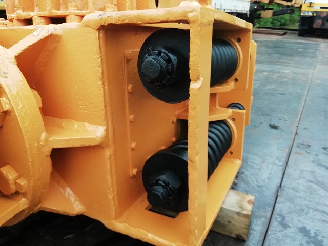 TOMEN KM2-1000E ★ Parts & Attachment ★ Electric Vibro Hammer, Serial Number Unknown