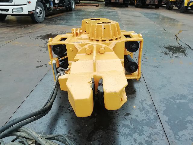 TOMEN KM2-1000E ★ Parts & Attachment ★ Electric Vibro Hammer, Serial Number Unknown