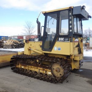 CAT D3C ★ Bulldozer ★ 630LGP, CAB, PAT Dozer, A/C - Image 3