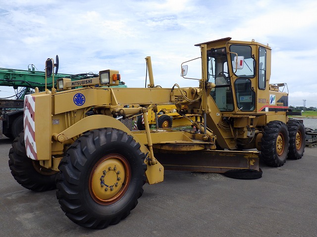 MITSUBISHI MG430E ★ Road Equipment ★ CAB, Scarifer, Blade(3,710mm), A/C, 48,800km